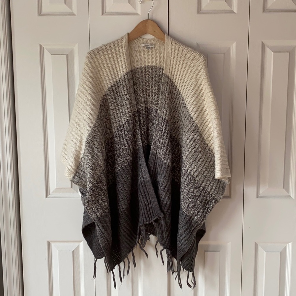 AE Boho Cream Grey Tone Knit Sweater Wrap
